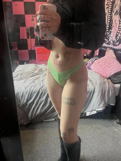 Thumbnail Petite but Powerful: Embracing All Sizes in the Babe World