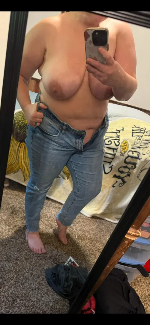 Thumbnail Topless sluts in jeans - A RiasMae48 Special