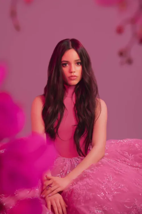 Thumbnail Discovering Elegance: Unveiling the Charms of Jenna Ortega by Environmental_Log418