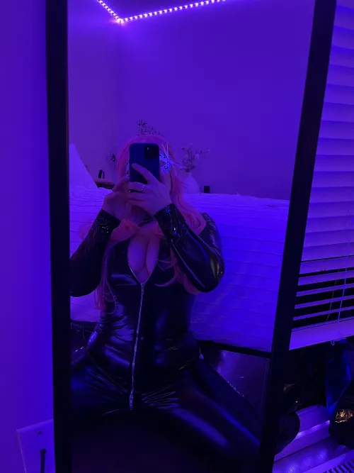 Thumbnail Shiny Debut: mamamakerules' First Impressions – ShinyPorn