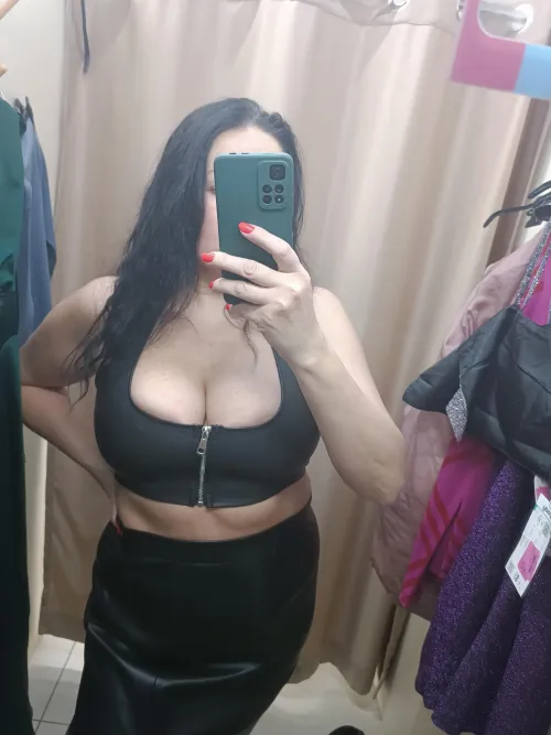 Thumbnail A Day in the Life of Milfa4ka: A Shopping Adventure
