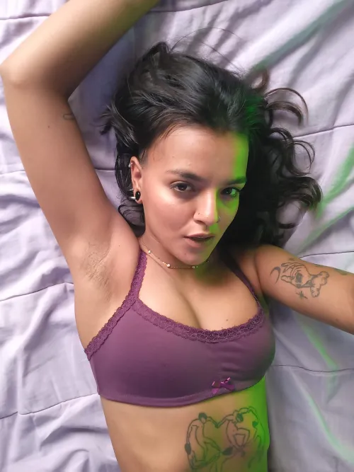 Thumbnail Decoding Armpit Responses: A Date Dilemma by todoloquequiero in armpitfetish