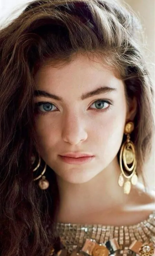 Thumbnail Lorde: Iconic Beauty of Ella Marija Lani YelichOConnor by rom003 in PrettyGirls