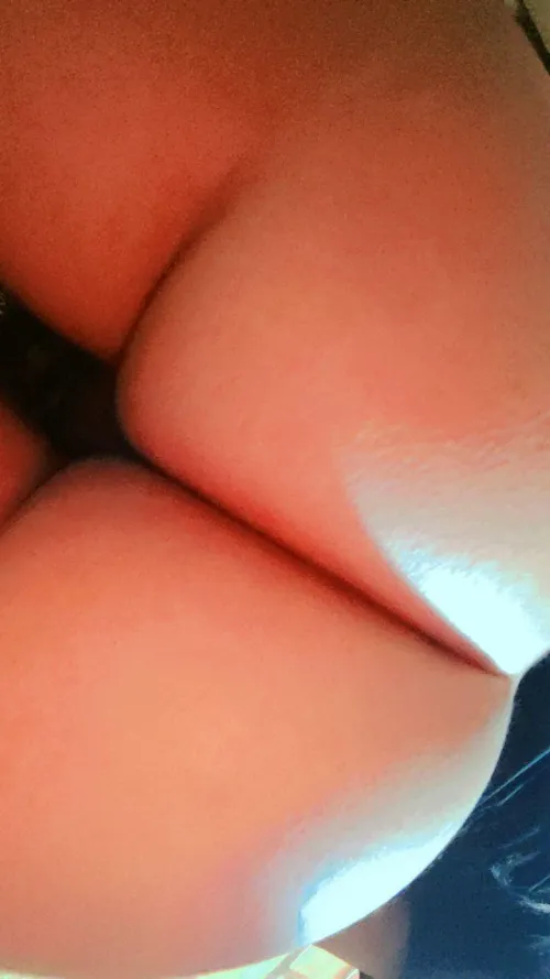 Thumbnail Exploring the World of Snapchat: A Closer Look at Marilangeles and Marivic01 by roaylthais