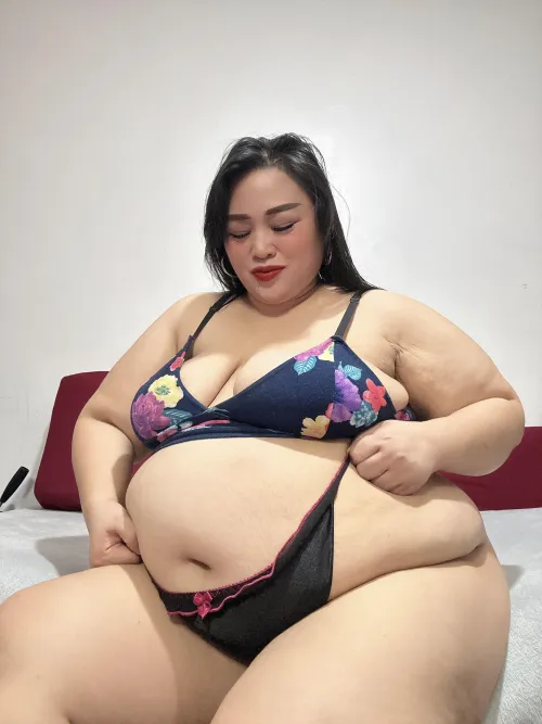 Thumbnail Indulge: Fill This Gut Till It Bursts - asiabbwlove