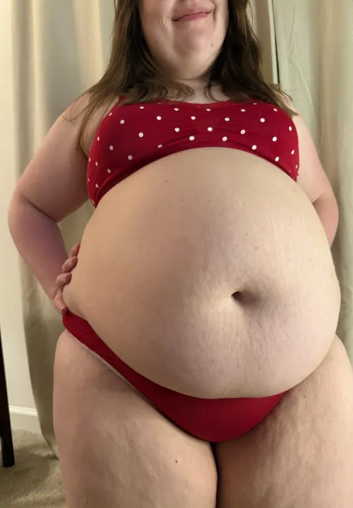 Thumbnail Come Fondle This Huge Belly with PiggyPolly - Stuffers Category