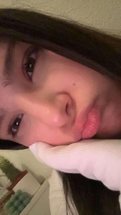 Thumbnail Unveiling Pouting: Shes so hot by Present-Shame-694