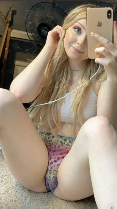 Thumbnail Nude Enthusiasts: Join Rose6743a's Experiences