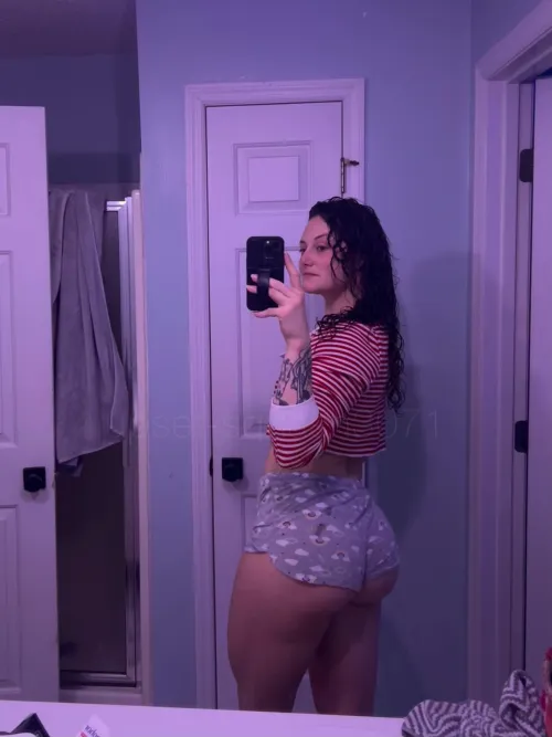 Thumbnail Upset-Squash3071: The Allure of Hella Thick Bubble Butts