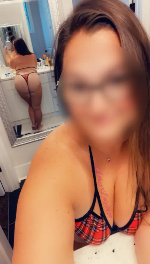 Thumbnail Warmth and Comfort with a MILF by LaurenLace0629 in Thicker Category