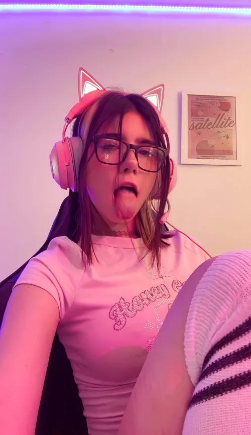 Thumbnail LegalTeens: Sweet, Funny, and Seeking Intimacy | HottiexPrincess