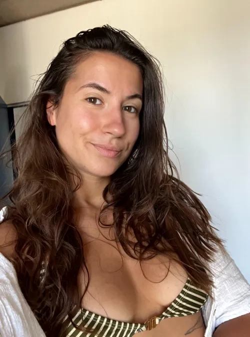 Thumbnail Artistic Beauty: A Brunette's Masterpiece by pinkeland