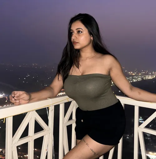 Thumbnail Nighttime Wonders: Explore 2Busty2Hide After Dark
