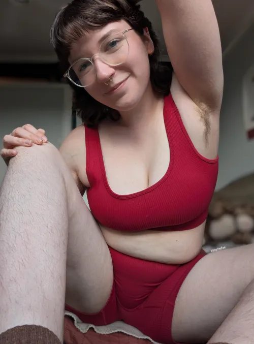 Thumbnail kirbythefae's Ready for a Curvy Stretch - HairyCurvy