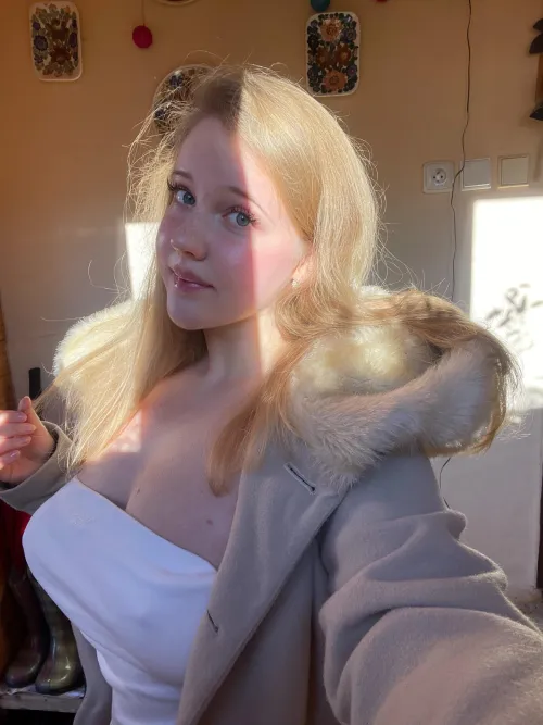Thumbnail Norwegian Sunshine Delight by Helvegen6 | braless Category