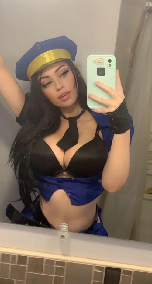 Thumbnail Officer Caitlyn by EmaAhri | ahriem Cosplaygirls