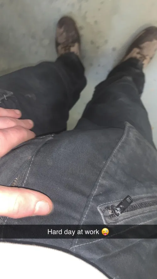 Thumbnail Revealing '23Straight' Encounters with Author Doqtree in the Bulges Category