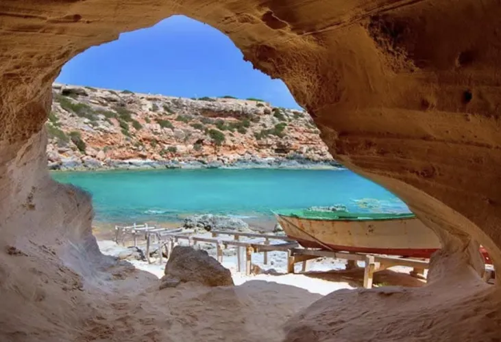 Thumbnail Mallorca's Hidden Gem: Exploring Caves by the Beach by RedSpotPassion