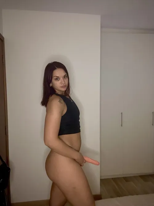 Thumbnail Provocative Command: On Your Knees for Daniazulxx's Strap