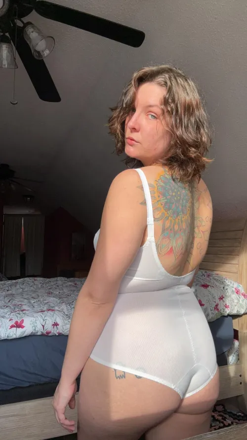 Thumbnail Goodgirlwbadhabits' Journey as a New 27f Member | mombod