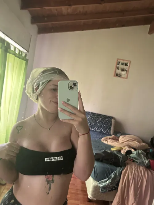 Thumbnail Hair Transformation Journey by Lareina97 in MirrorSelfie