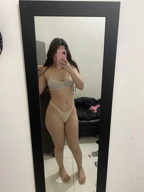 Thumbnail Satisfy Your Desires with Ariibabeee's Hot Content | Dive into OnlyFanshots