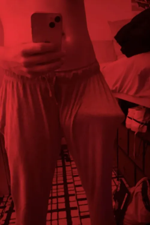 Thumbnail Bold and Confident: 18 Straight Hope You Like Bulges Unveiled