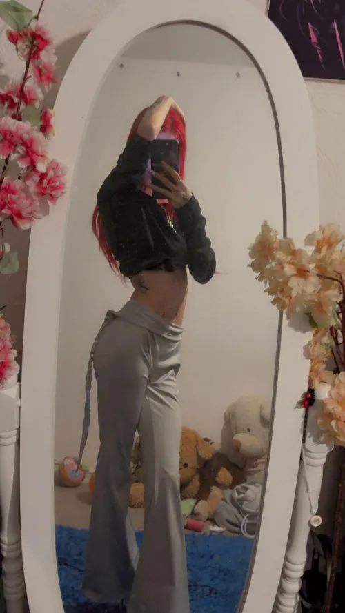 Thumbnail Exploring the Risqué Side: Keep an Eye Out for the Next One by Jessica8peach