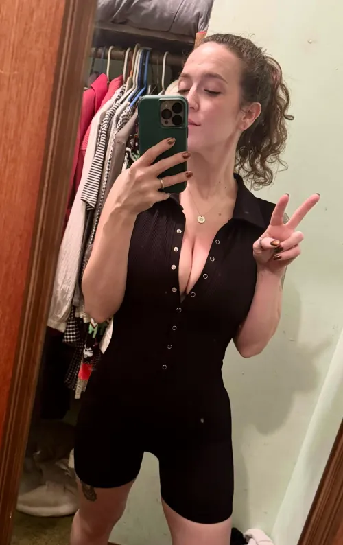 Thumbnail Closet Cleaning Adventure with Buttons Open - Beascoffee_and_t