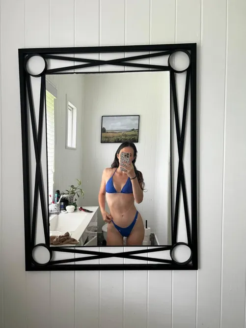 Thumbnail Feeling Nice in Bikini Paradise with tigeressmonroe