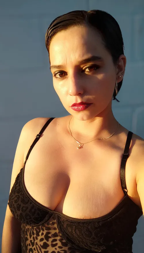 Thumbnail Sexy Short Hair: Admire the Look by rahelbald