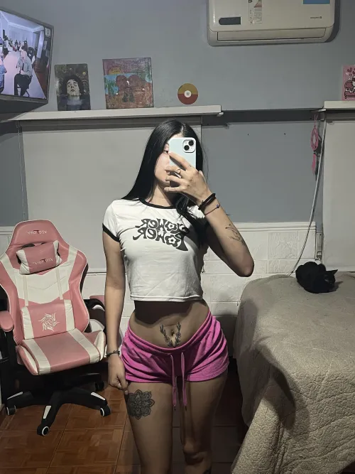 Thumbnail The Length Check - Evaluating Fashion with Camil0a | Croptop Girls Category
