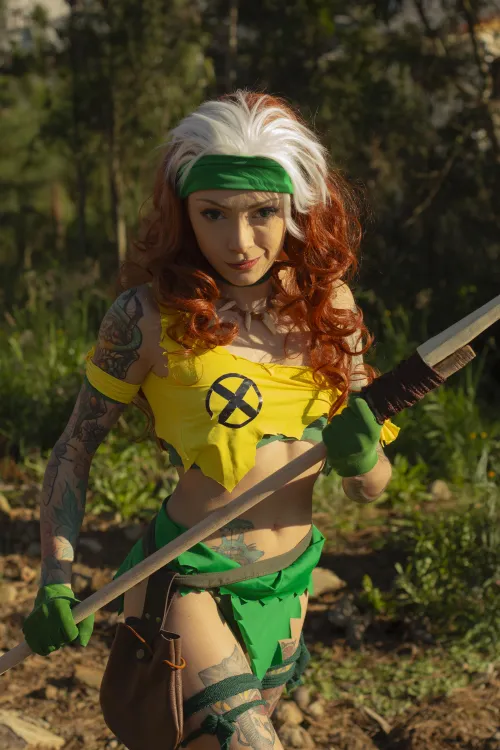Thumbnail Rogue Cosplay by RagMig: A Stunning Transformation | ragmig_