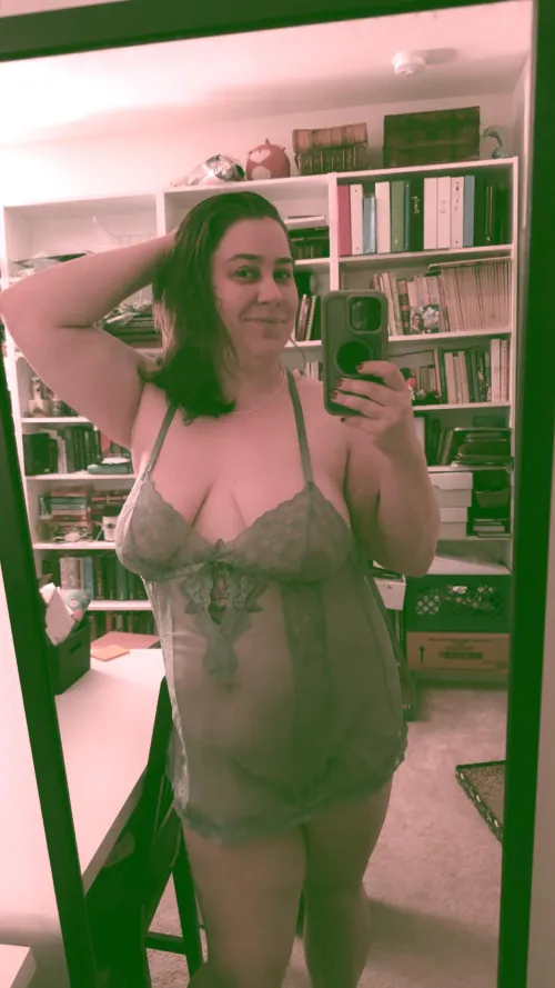 Thumbnail TGIF Countdown: Weekend Anticipation with Amburr-boobs in MirrorSelfie
