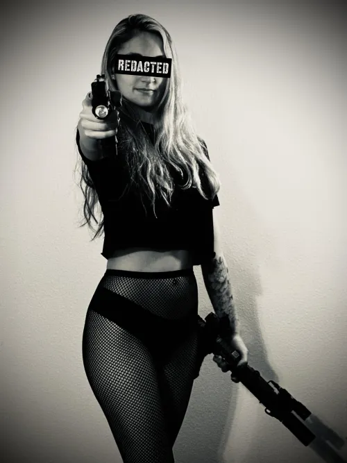 Thumbnail Sights set on You: Exploring girlswithguns | Callsign_Aurora