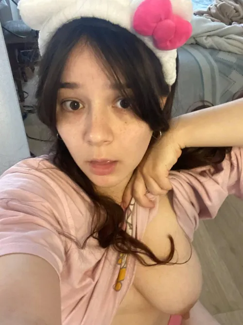 Thumbnail Quick Peek Before Daddy Catches You: A Nude Selfie Tale by LynneFry