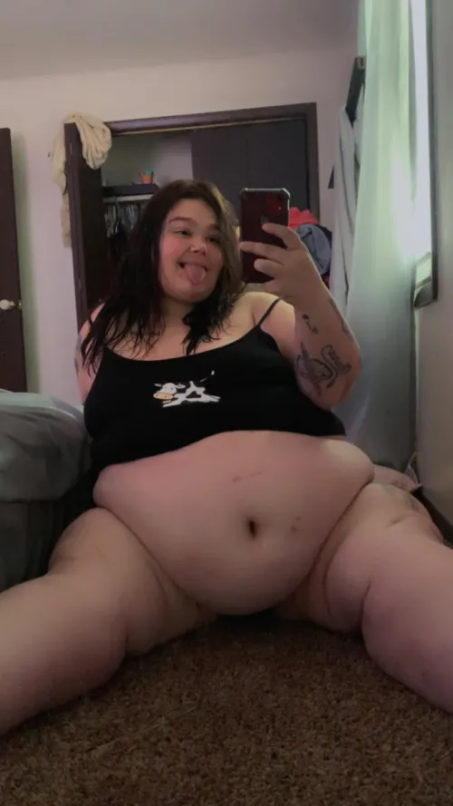 Thumbnail Sheesh! Babbygirrlbbw Unveils Them Legs Rolls: A Sensational SSBBW Beauty