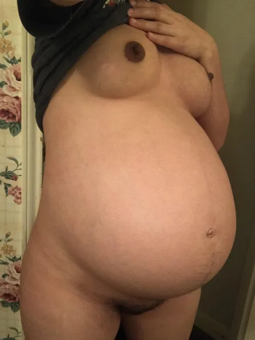 Thumbnail 31 Weeks Pregnant and Feeling Sexy - Goodwetwet's Journey