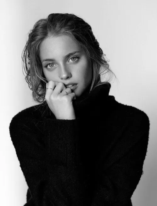 Thumbnail Magui Corceiro: A Stunning Addition to the PrettyGirls Collection