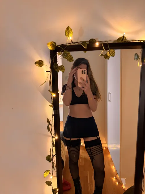 Thumbnail BrunellaOnly's Provocative Question & OnlyFansPromotions