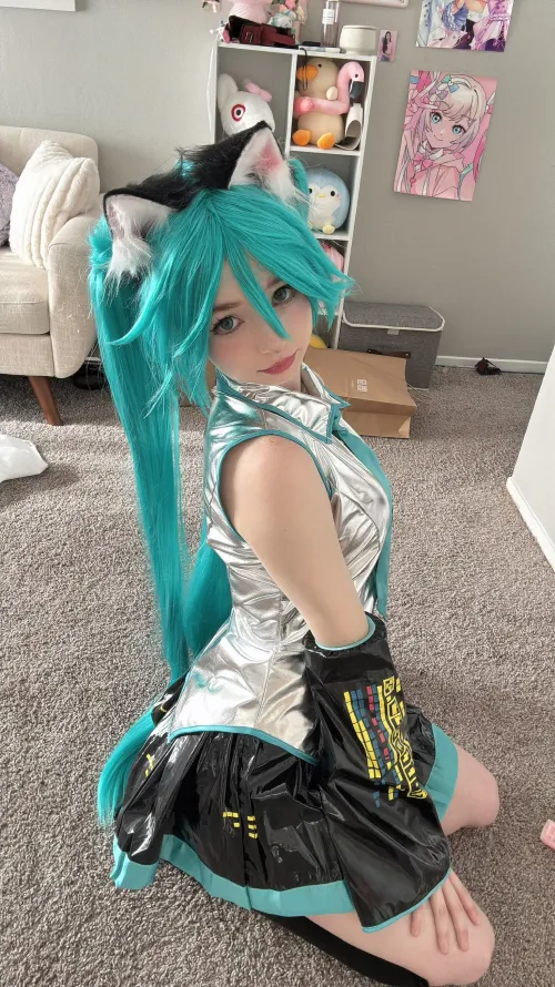 Thumbnail Vocaloid Seduction: Hatsune Miku Rendition by Smeeps by CuriousRoad4678