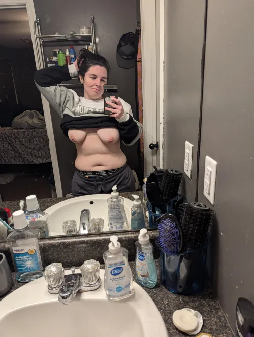 Thumbnail Embrace the Cold: Damn, It's Cold Out - Nervous-Salad-4434