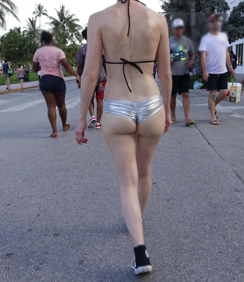 Thumbnail Miaexhib - Public Showoff: RealGirls Proudly in Booty Shorts!