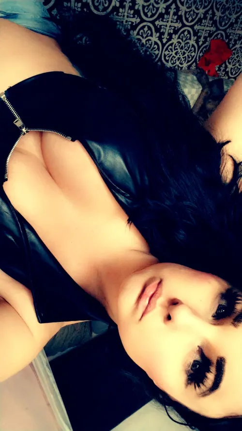 Thumbnail Provocative Snaps by bbycakesam: A Unique Perspective