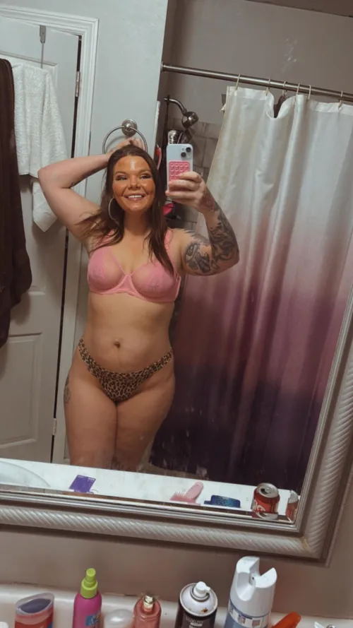 Thumbnail Content Creation Frenzy: MckameyRose's NextdoorAsians Offer