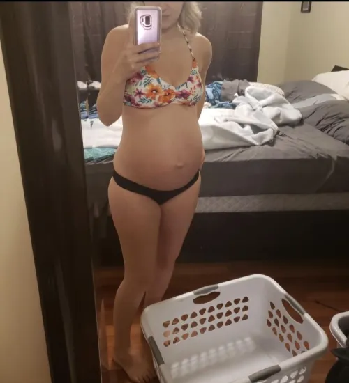 Thumbnail Bikini Fit during Pregnancy: the Challenge | pregnantporn