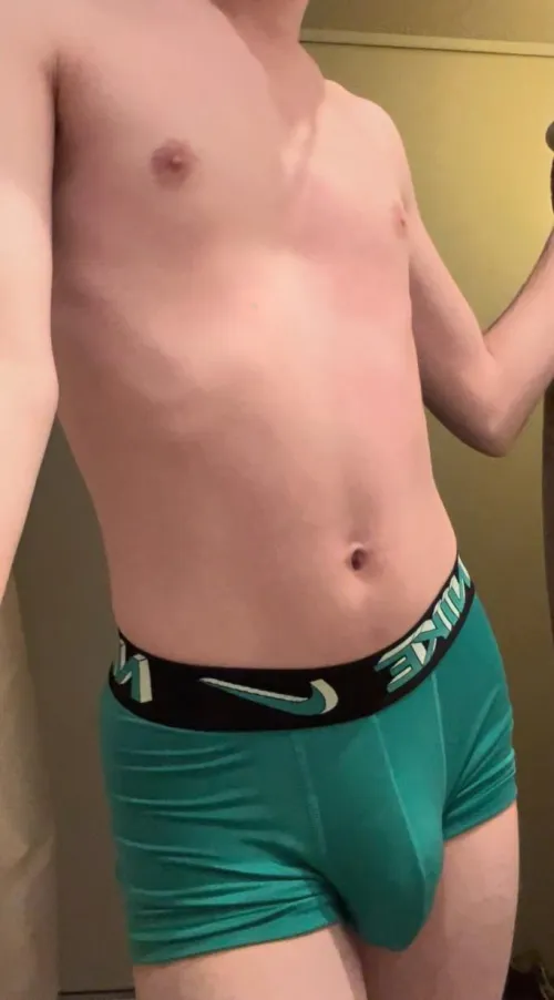 Thumbnail 20 Gay: Hiiii by Impressive_Act9514 | Category: Bulges