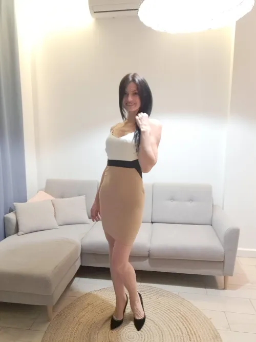 Thumbnail MartaPeonly Rocks a Tight Dress at 37 | tightdresses