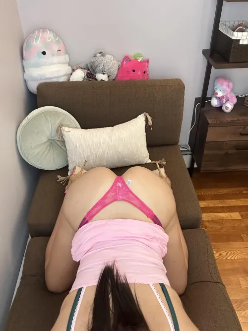 Thumbnail Pretty in Pink Thong Style | Thongs