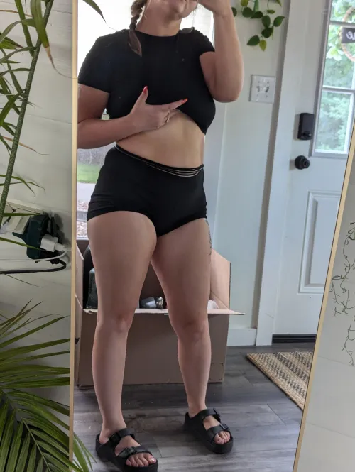 Thumbnail LooLoo GoddessLooLoo OnlyFans: Discover Sensuality with GoddessLooLoo